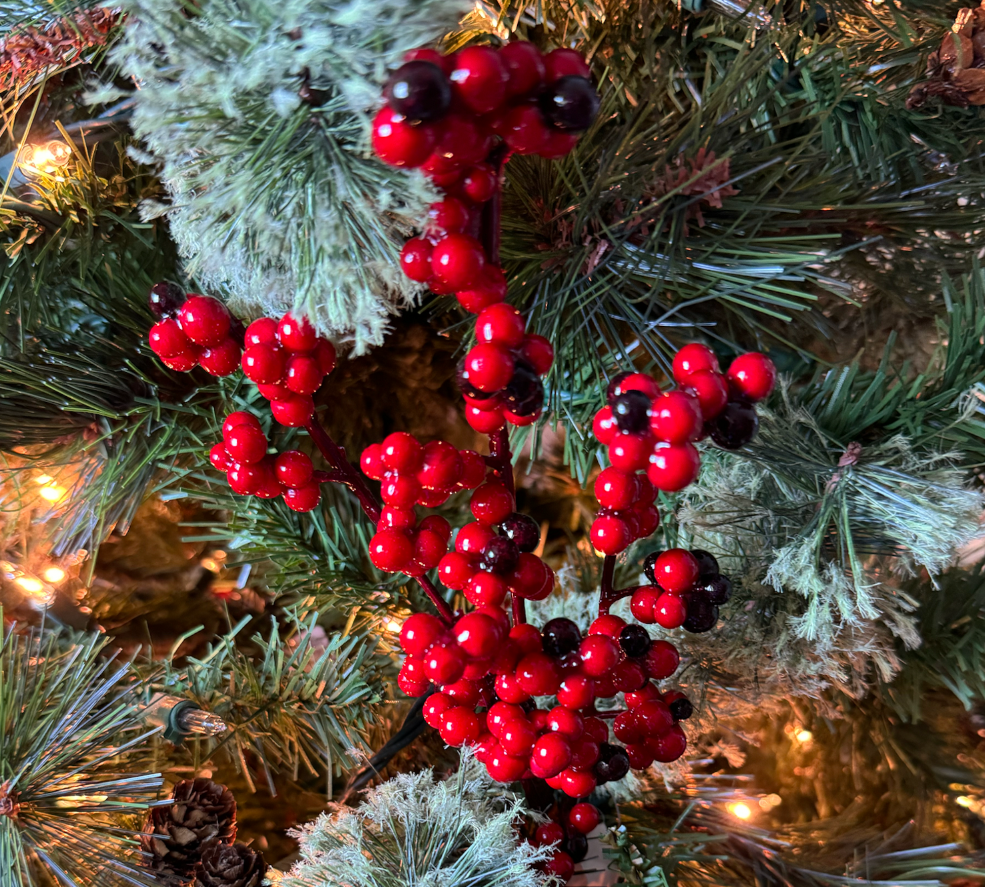 Mini Berry Cluster Spray - The Sandy Santa