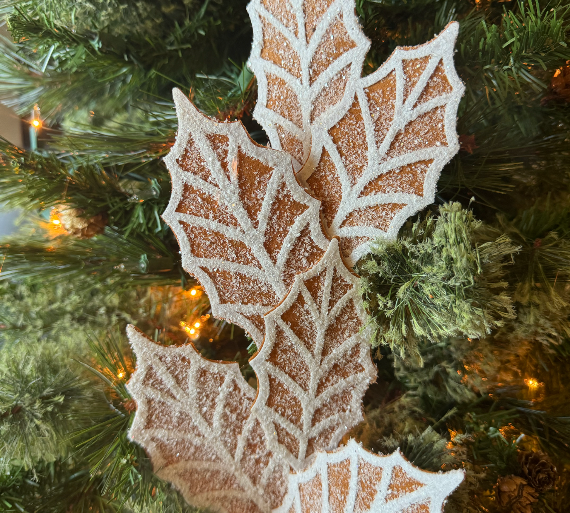 Brown Gingerbread Holly Spray - The Sandy Santa