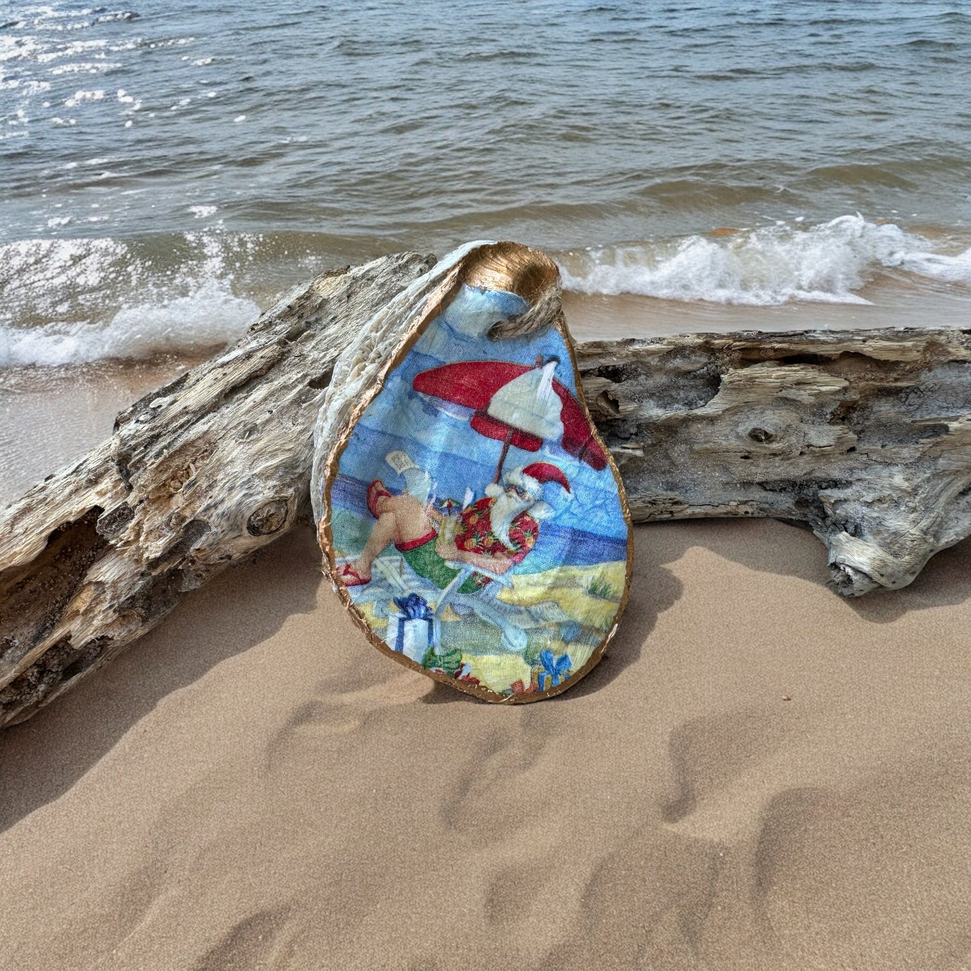 Santa's Sandy Serenity - The Sandy Santa