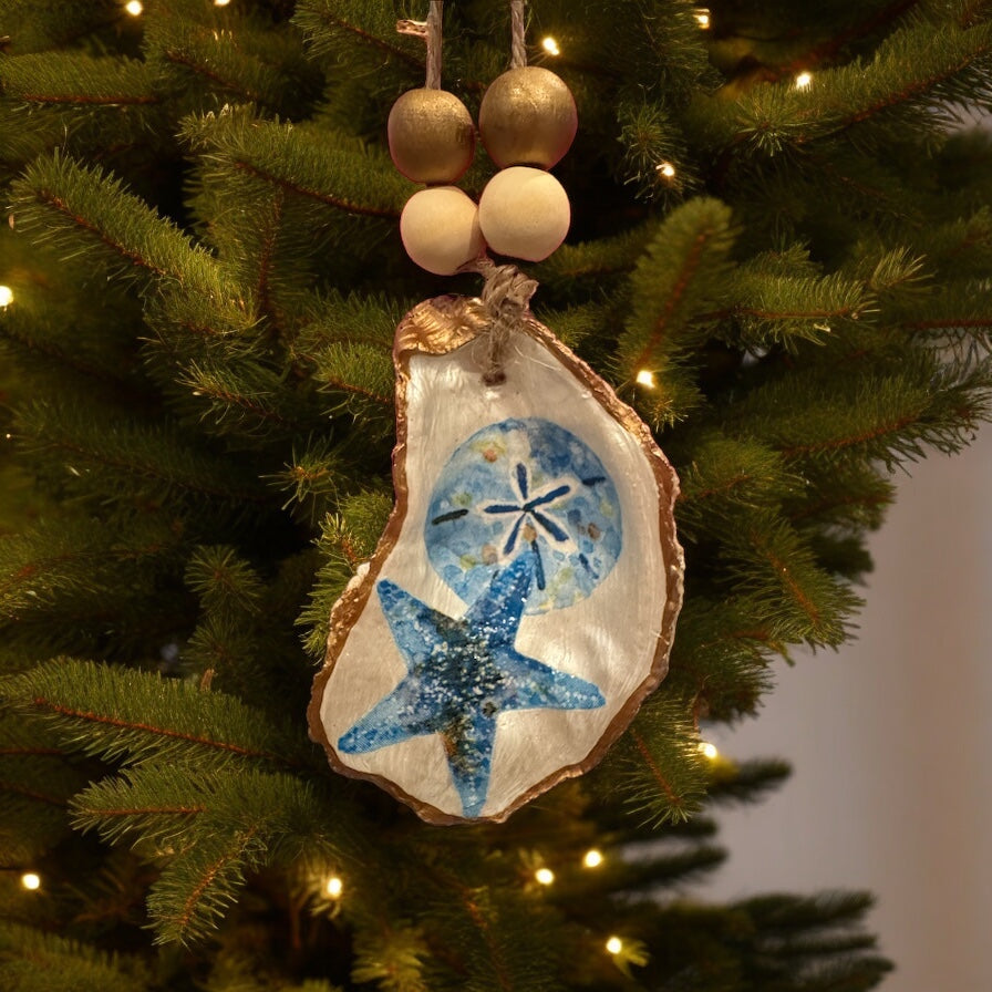 Coastal Charm - Starfish/Sand dollar - The Sandy Santa
