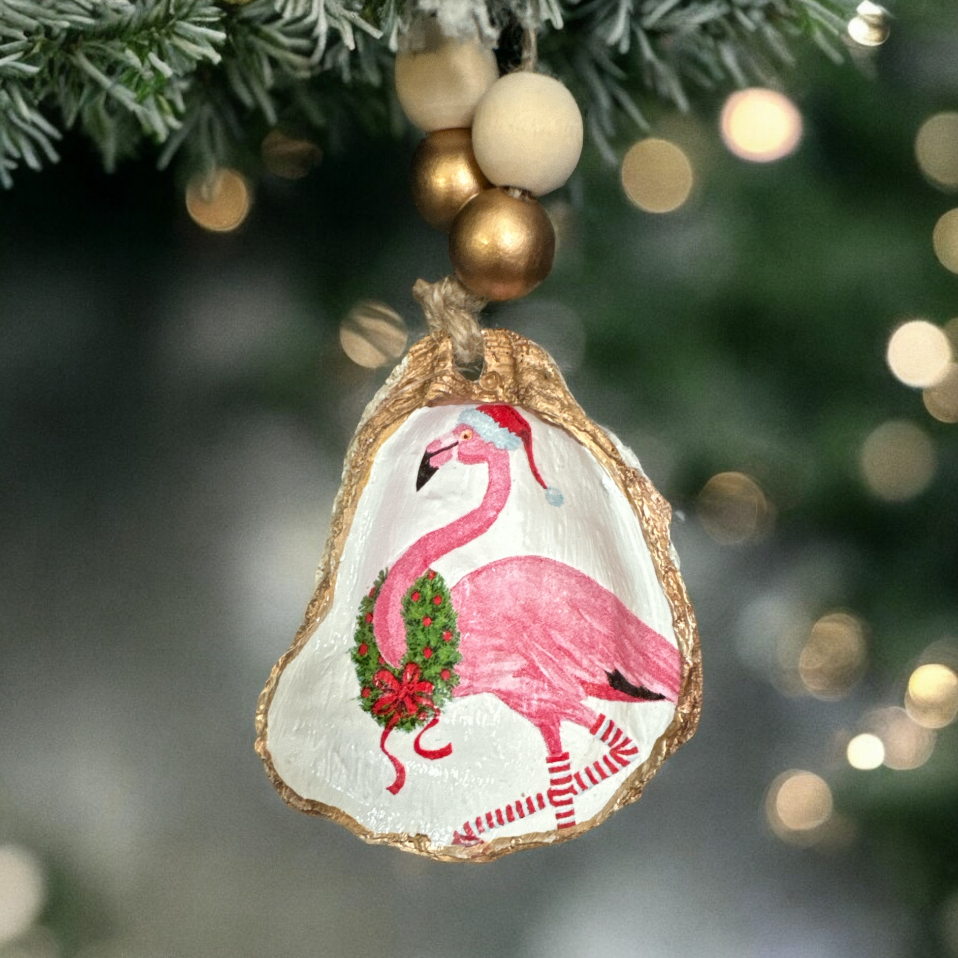Festive Flamingos - w/wreath - The Sandy Santa