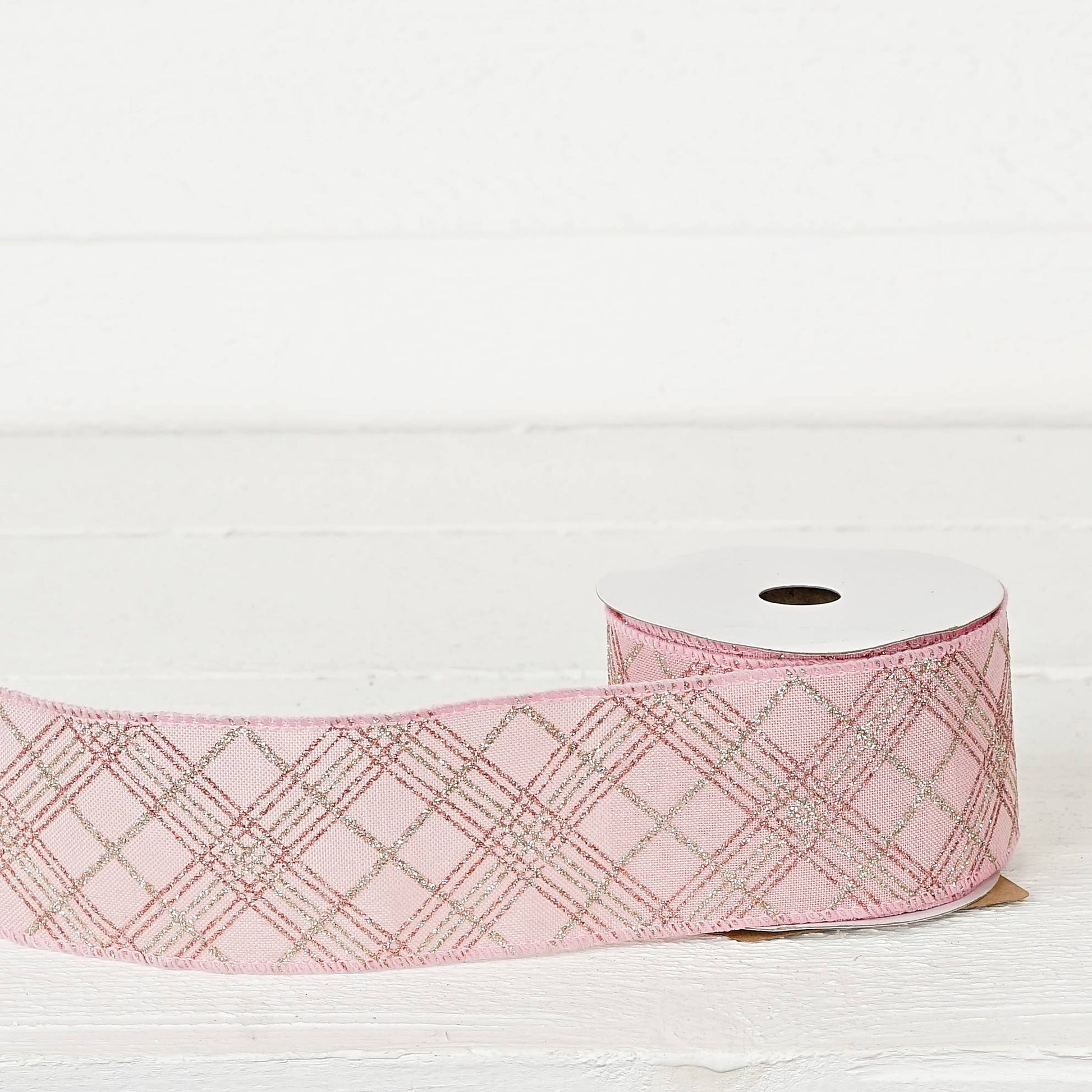 Wired Rose and Silver Checkers - The Sandy Santa