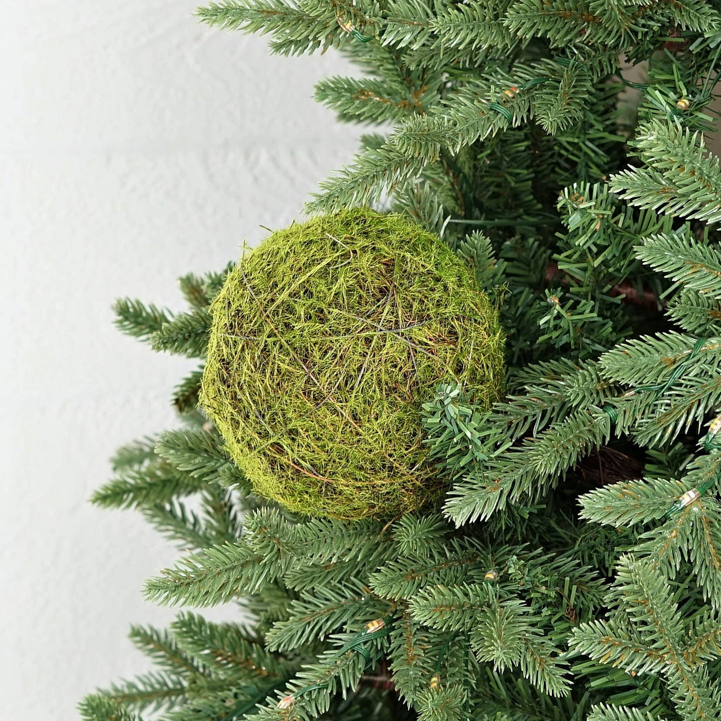 Mossy Twig Ball Pick - The Sandy Santa