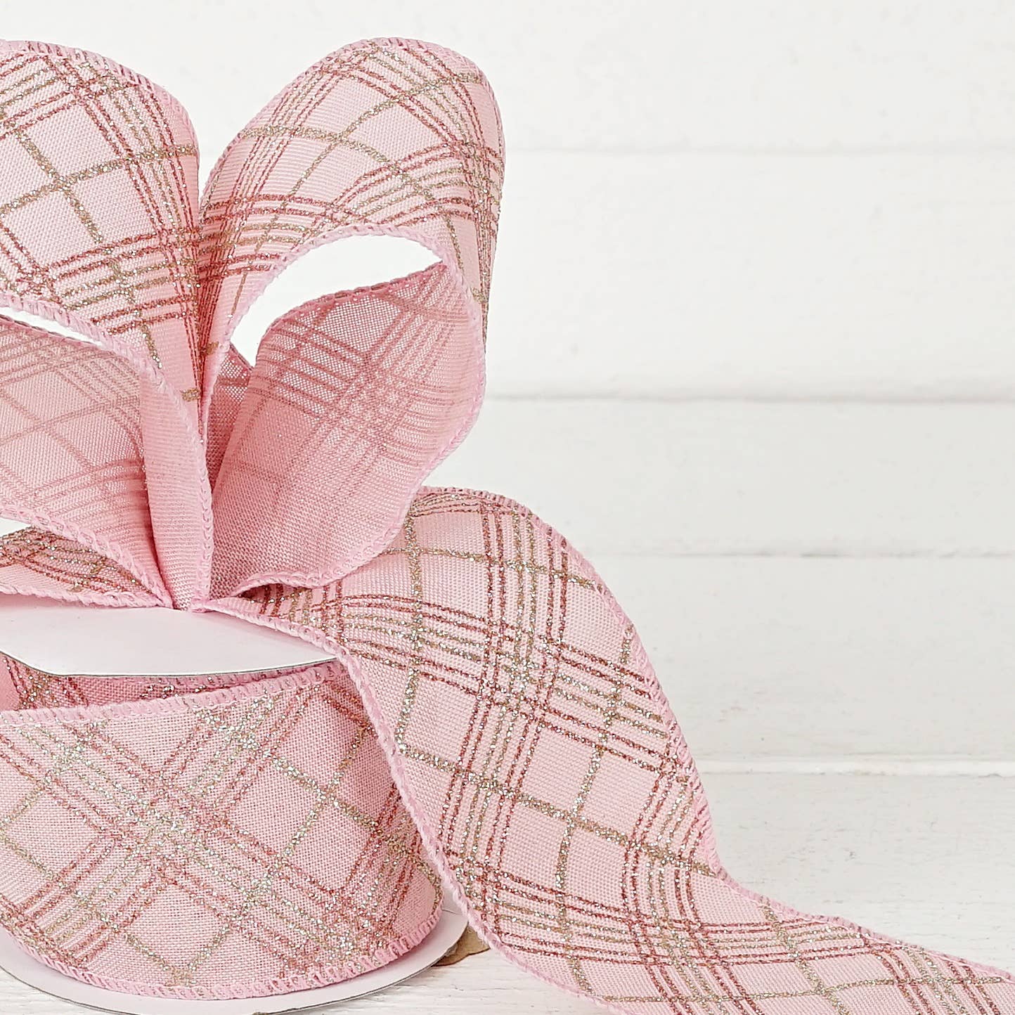 Wired Rose and Silver Checkers - The Sandy Santa