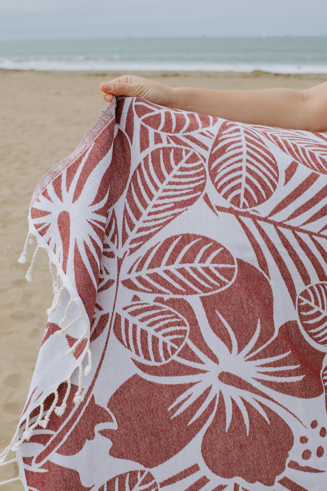 Hawaiian Flower Reversible Cotton Turkish Towel, Red - The Sandy Santa