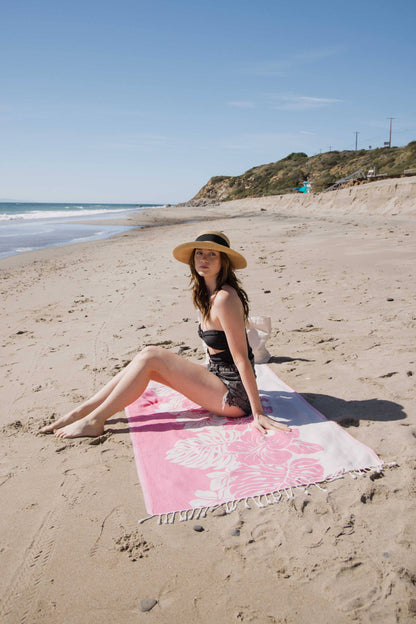 Hibiscus Organic Turkish Towel in Pink - The Sandy Santa