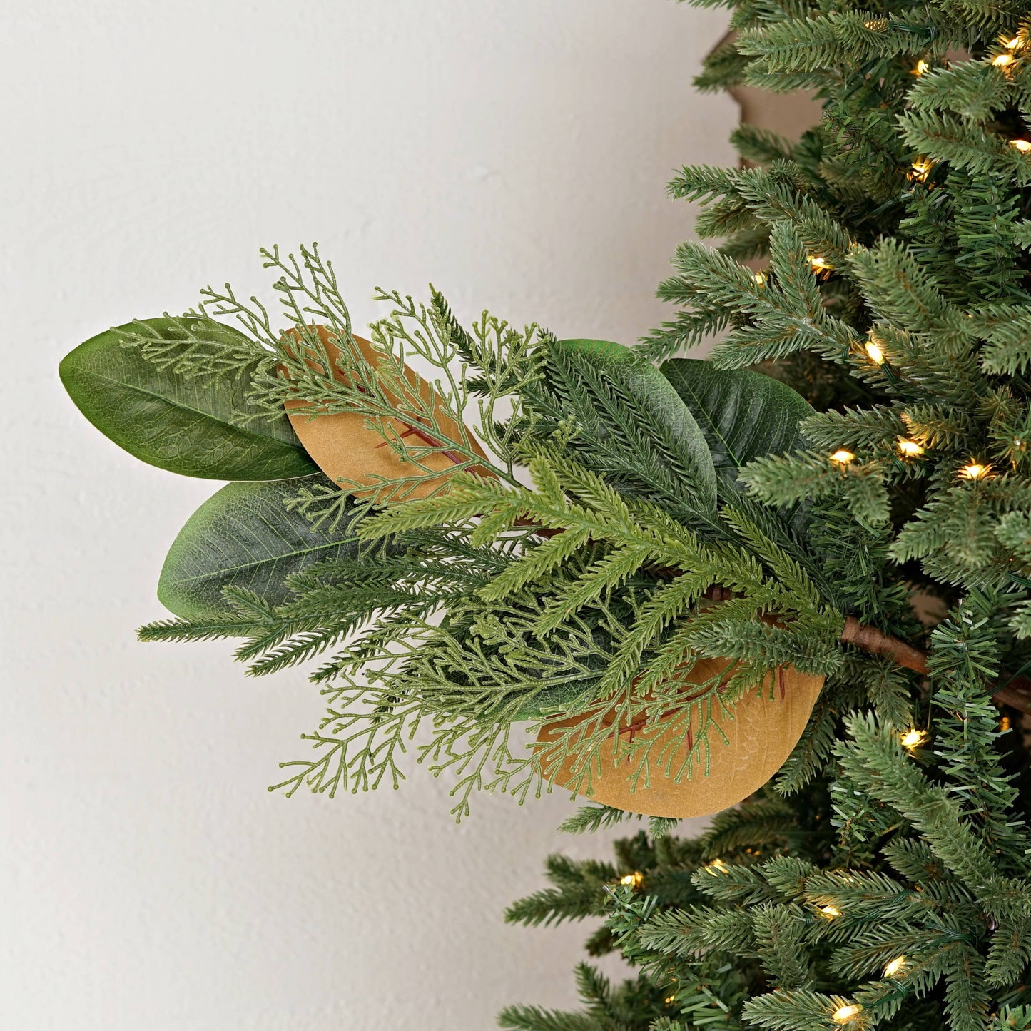 Magnolia Leaves, Norfolk, Cedar Pine Spray
