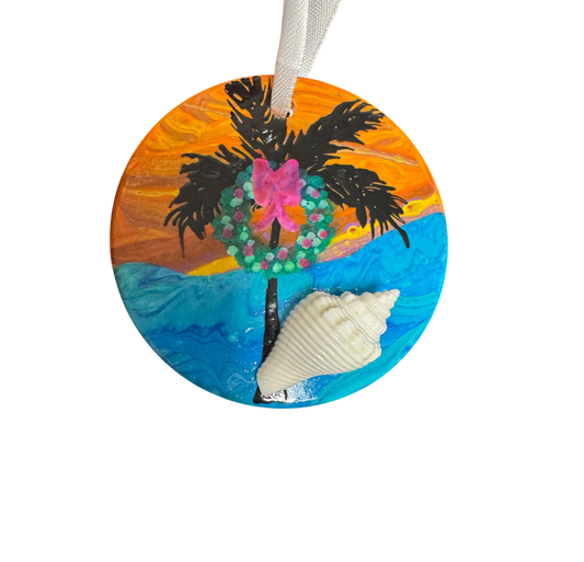 Palm Tree Ornament w/ white shell - The Sandy Santa